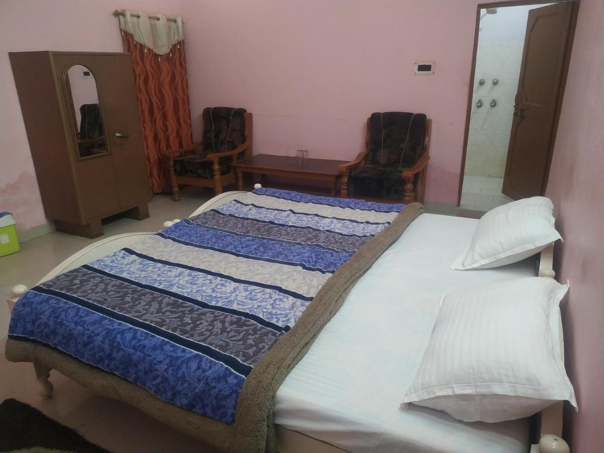 Hotel Shri Mahant Orchha 5 Mint Walking From Ram Raja Temple Bagian luar foto