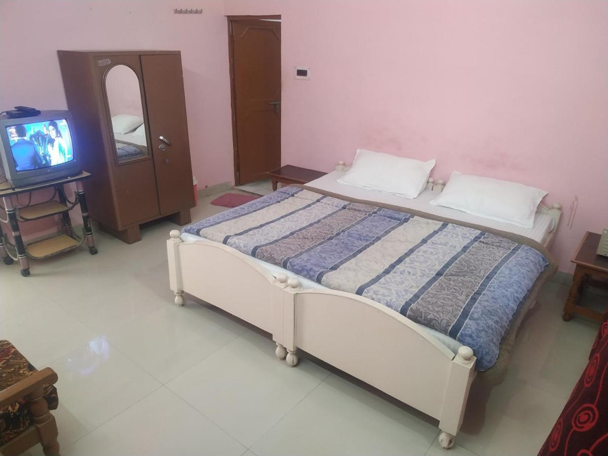 Hotel Shri Mahant Orchha 5 Mint Walking From Ram Raja Temple Bagian luar foto