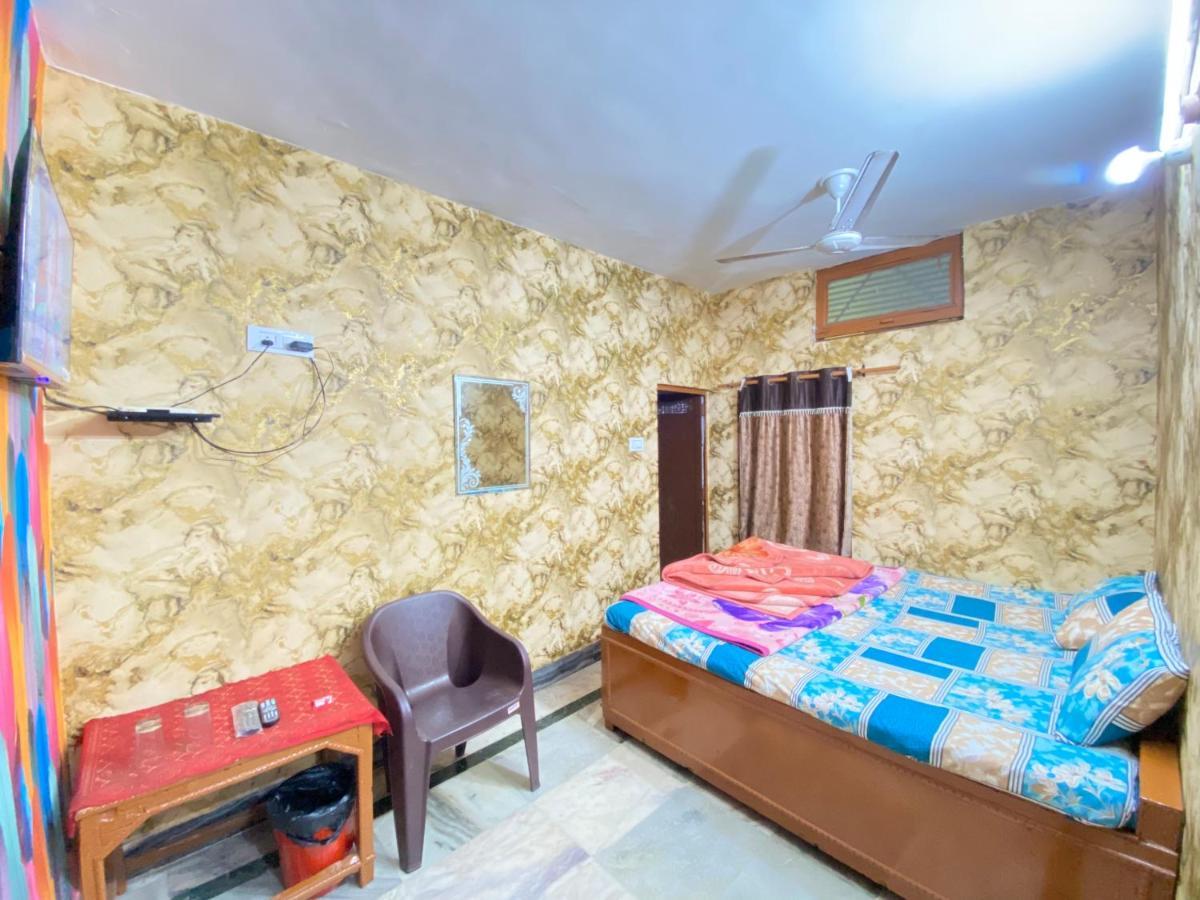 Hotel Shri Mahant Orchha 5 Mint Walking From Ram Raja Temple Bagian luar foto