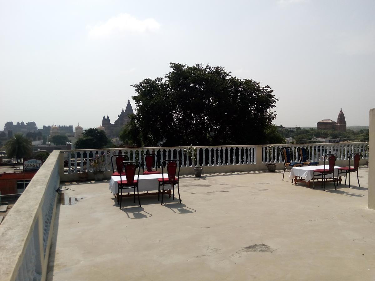 Hotel Shri Mahant Orchha 5 Mint Walking From Ram Raja Temple Bagian luar foto