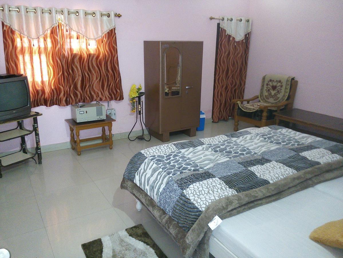 Hotel Shri Mahant Orchha 5 Mint Walking From Ram Raja Temple Bagian luar foto